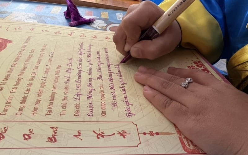 Tuổi Thìn kỵ khai bút Mùng 2 để tránh xung khắc.