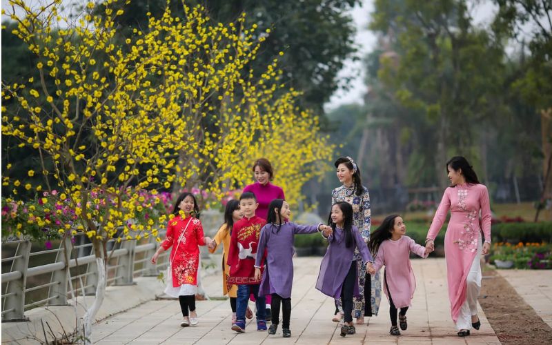 Mùng 5 Tết kiêng đi xa và làm việc lớn để tránh rủi ro theo quan niệm dân gian