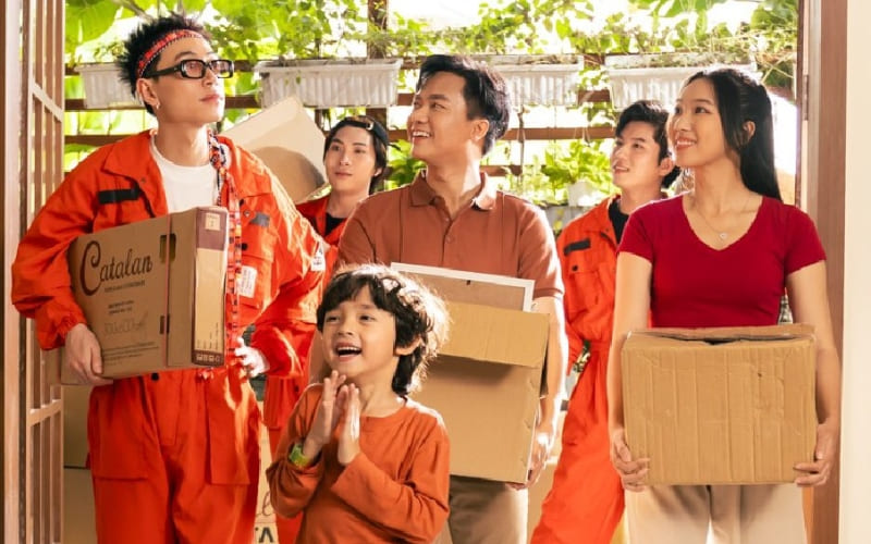 Dấu Chân Đầu Tiên