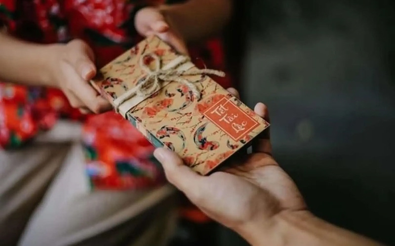 Phân biệt “Lì xì” và “Mừng tuổi”