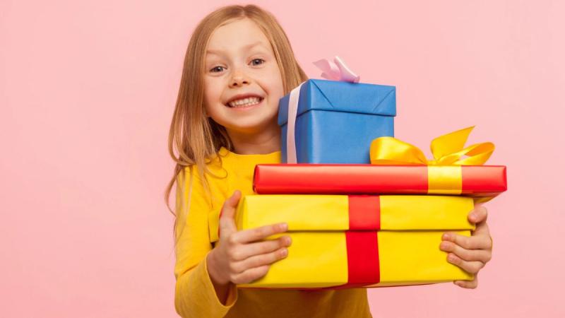 Quà cho bé mẫu giáo