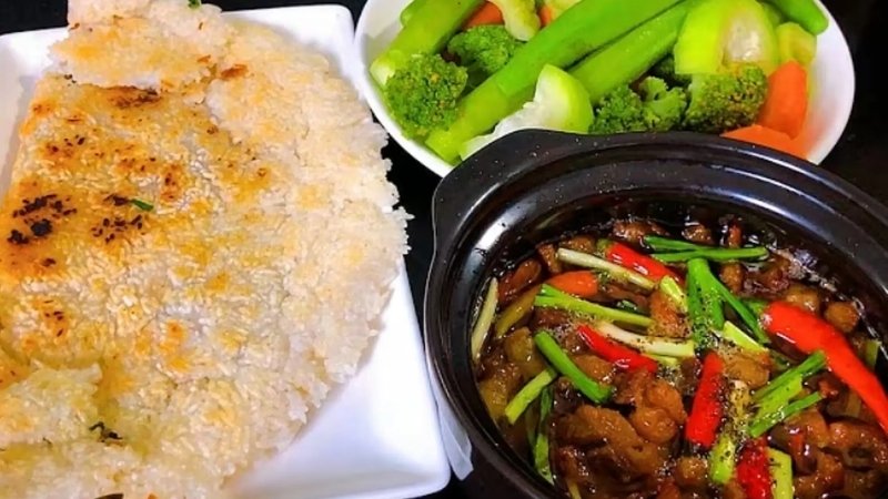 Rau luộc thập cẩm kho quẹt