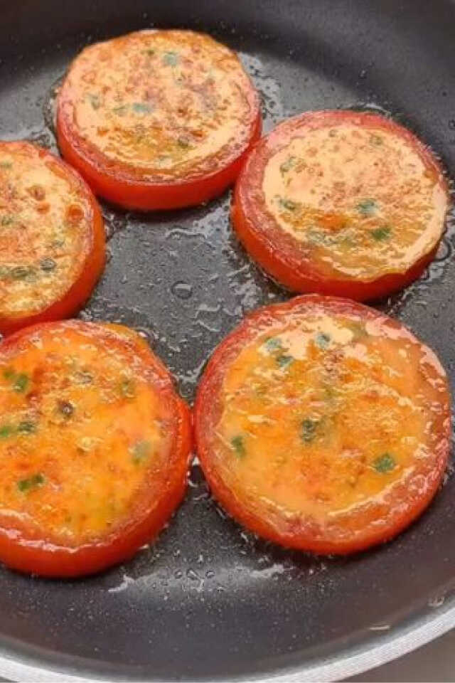 Sáng tạo với công thức làm cà chua trứng đút từ nguyên liệu đơn giản