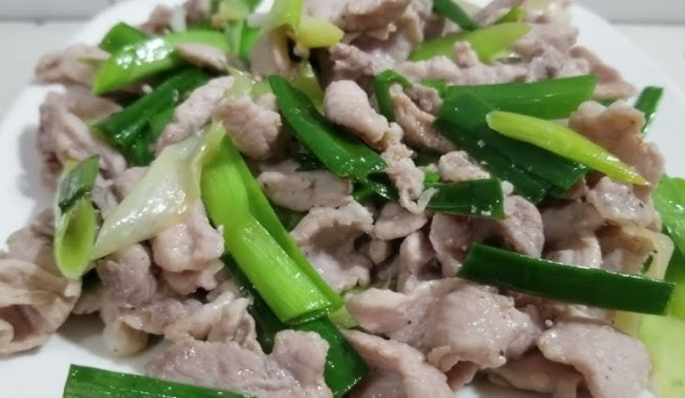 Cách làm thịt xào hành lá đơn giản, thịt mềm ngọt, không bị hăng