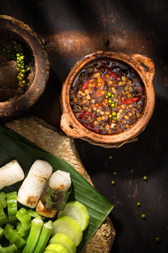 Công thức làm kho quẹt tóp mỡ đơn giản, đưa cơm ngày mưa