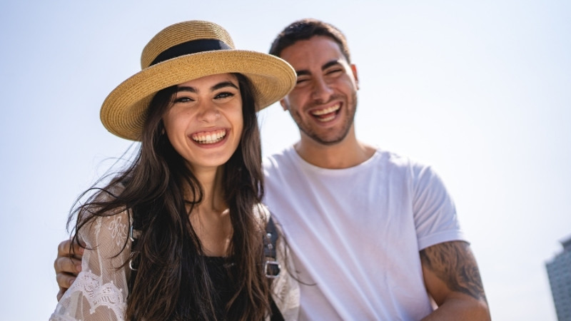 Bạn thân khác giới chỉ skinship khi cả 2 đồng ý