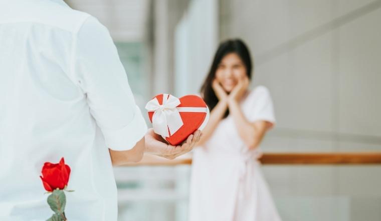 Top quà Tết cho người yêu ngọt ngào, ý nghĩa nhất năm nay