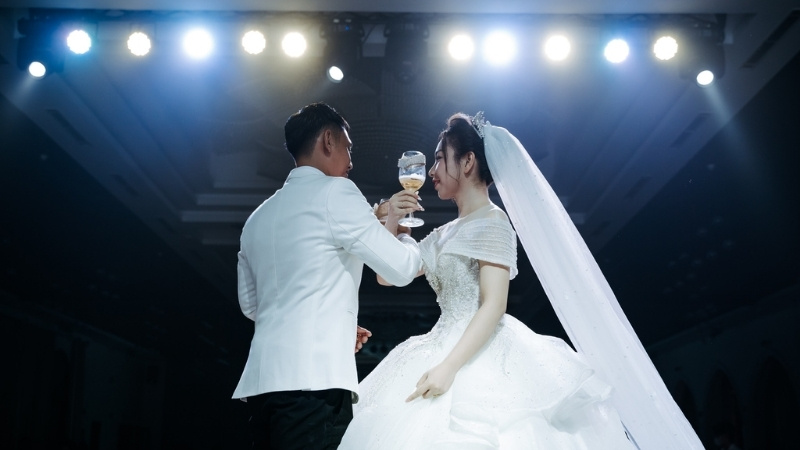 Lễ hợp cẩn và lễ giao bôi mang ý nghĩa tương đồng nhau