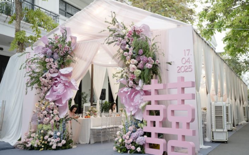 Cổng cưới phối màu pastel dịu mắt