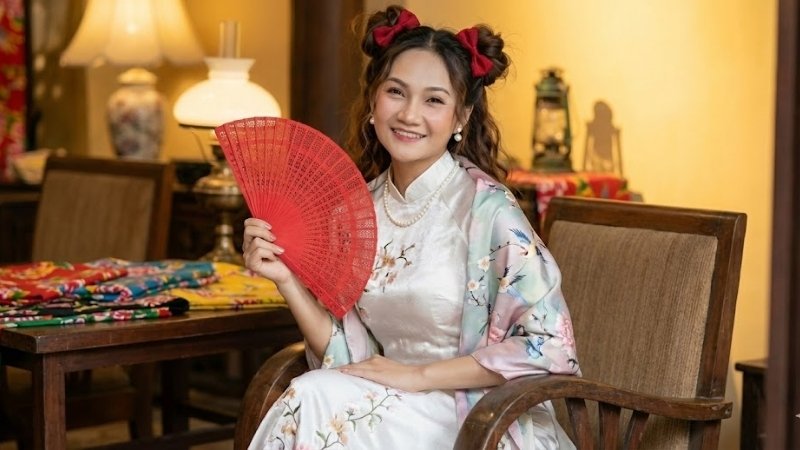 Áo dài trắng thanh lịch trong không gian vintage