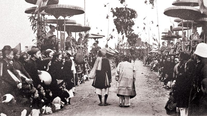 Lễ là nghi thức, Đăng là bước lên, Khoa là thi cử, nghĩa là vinh danh người đỗ đạt bảng vàng