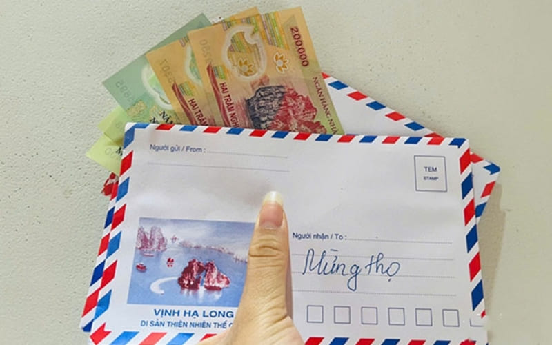 Phong bao mừng thọ gửi gắm lời chúc bình an.