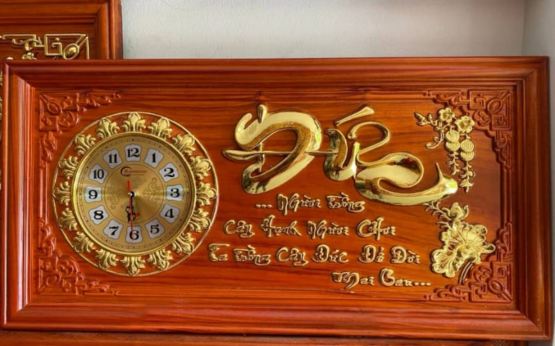 Đồng hồ chữ Thọ kết hợp phong thủy và tính ứng dụng.