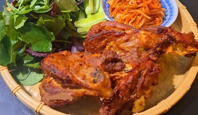 Hướng dẫn làm má heo nướng sả ớt thơm lừng, đậm vị khiến cả nhà tấm tắc