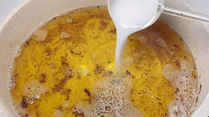 Dùng bột nặng hút cặn đen