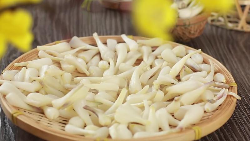 Loại bỏ phần hỏng và rửa sạch nhớt Loại bỏ phần hỏng và rửa sạch nhớt