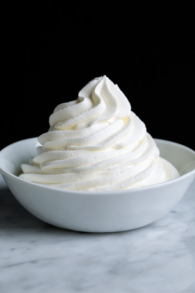 Cách chữa whipping cream bị tách nước và lợn cợn thành công 100%