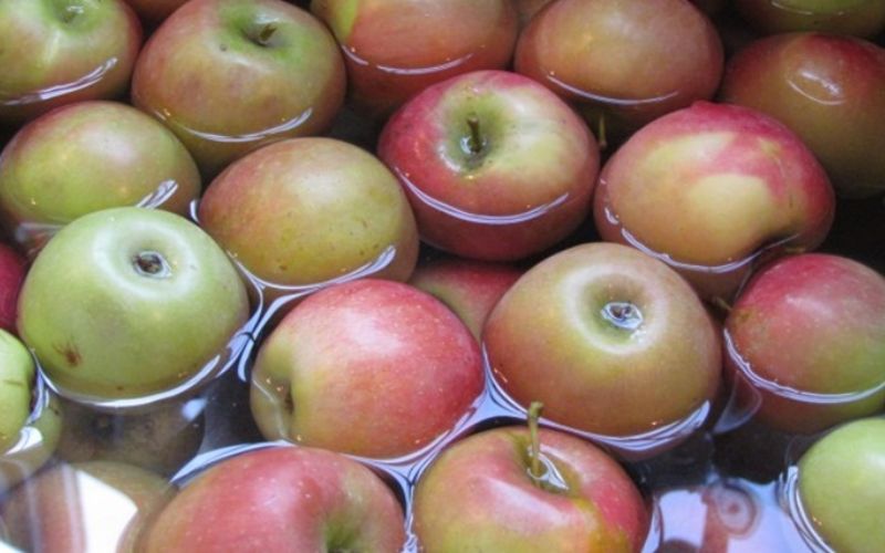 Rượu, chanh giúp giảm vi khuẩn bám ngoài vỏ Rượu, chanh giúp giảm vi khuẩn bám ngoài vỏ