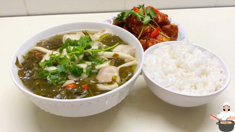 Canh nấm lá giang