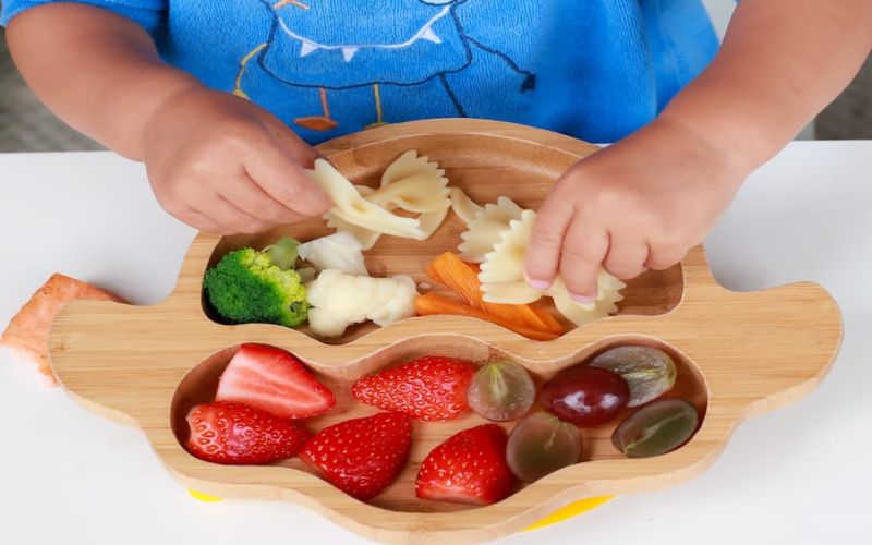 Lựa chọn món ăn dặm an toàn, dễ tiêu giúp bé ăn ngon và khỏe mạnh 