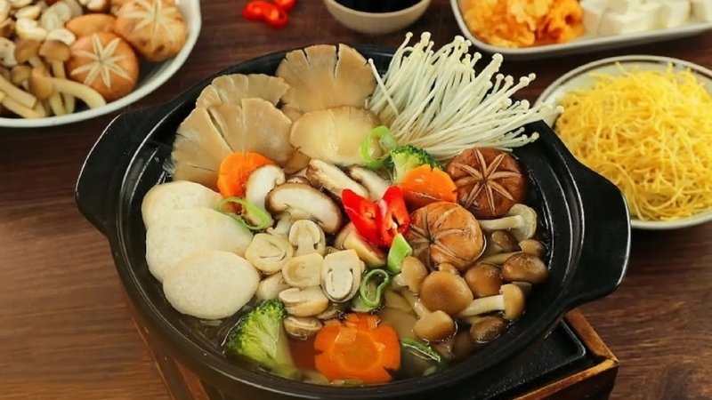 Ưu tiên các loại nguyên liệu tươi mát, nhiều rau xanh