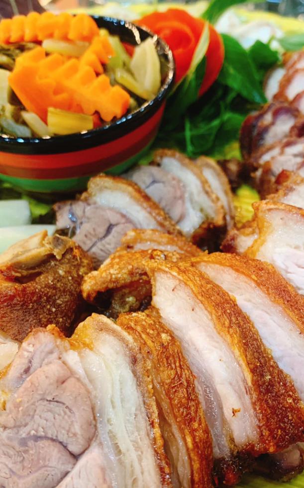 Bí quyết làm giò heo chiên da giòn, thịt bên trong mềm mọng đãi tiệc tại gia