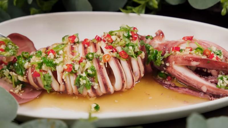 Thành phẩm món mực hấp kiểu Thái Thành phẩm món mực hấp kiểu Thái