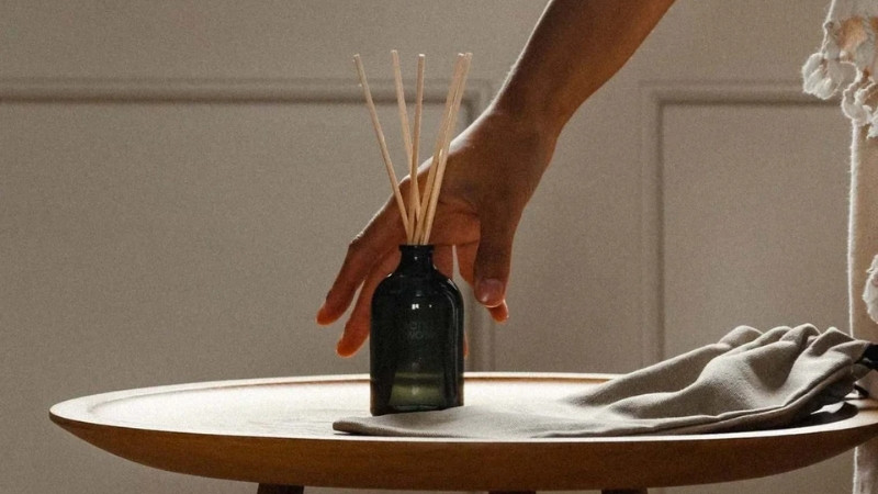 Lọ tinh dầu cắm que