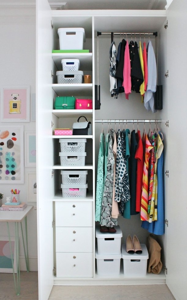 Cách dọn tủ quần áo gọn gàng chỉ trong 1 buổi