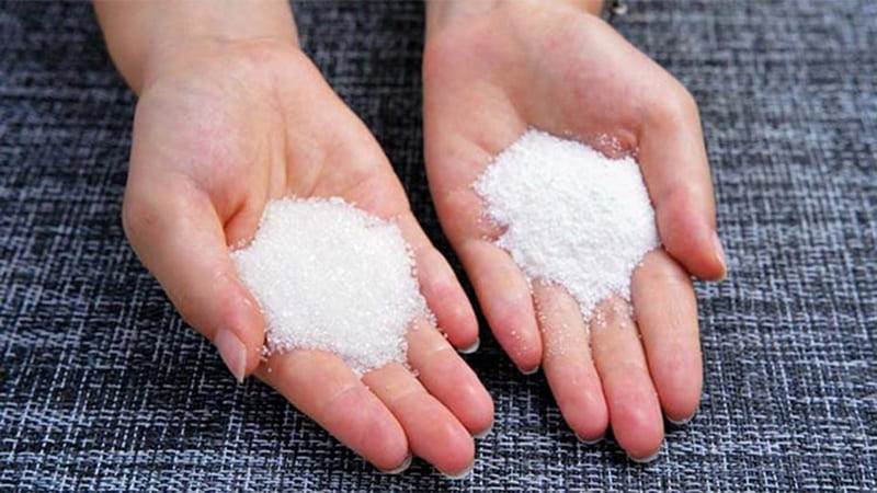 Cách làm sáng bạc bằng muối