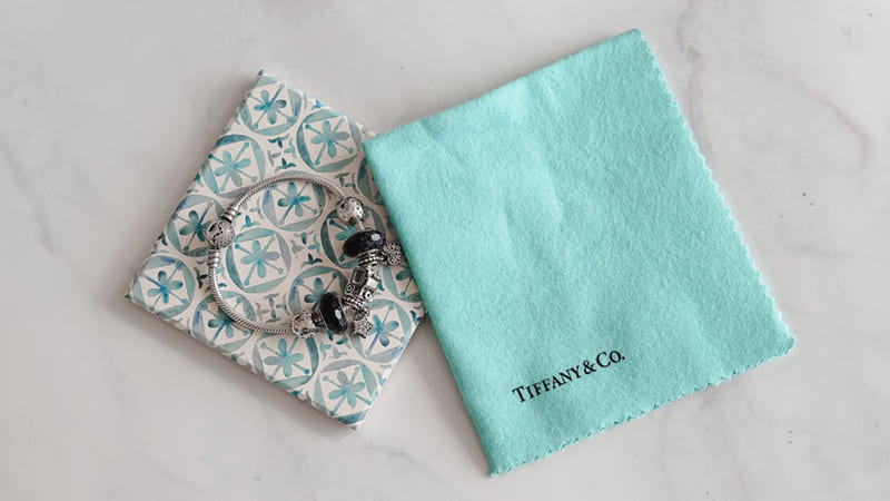 Khăn lau bạc chuyên dụng