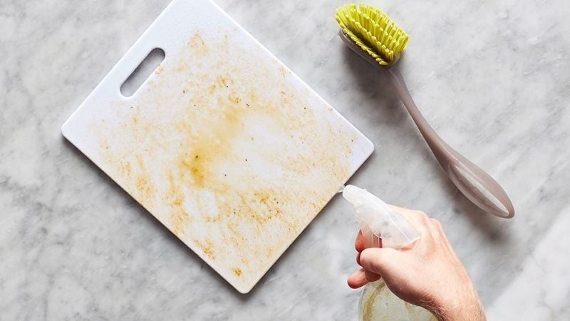 Kinh nghiệm bảo quản thớt nhựa luôn trắng sạch Kinh nghiệm bảo quản thớt nhựa luôn trắng sạch