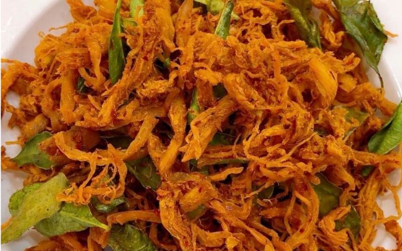 Khô gà lá chanh đậm vị, dễ bảo quản dùng dần