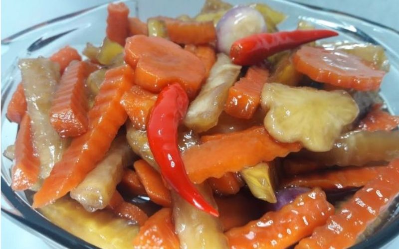 Rau củ muối chua giúp bữa ăn chống ngán hiệu quả