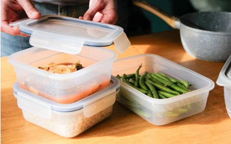 Thực phẩm thừa cần dùng sớm, tránh hâm nóng lặp lại nhiều lần