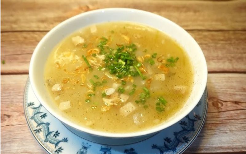 Cháo bánh chưng mềm nhẹ, phù hợp ăn thanh đạm