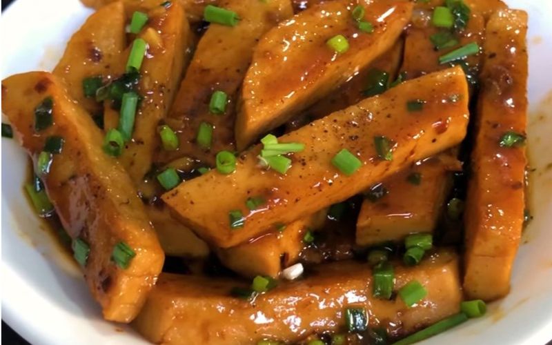 Giò rim tiêu đen thơm nồng, rất đưa cơm