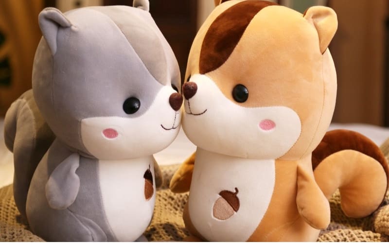 Gấu bông mang đến cảm giác gần gũi và yêu thương.