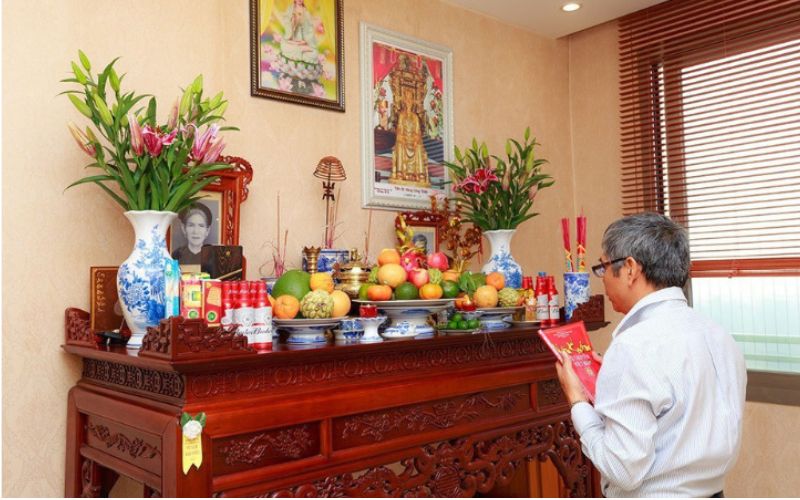 Văn khấn an vị giúp bát hương ổn định, kết nối linh khí thờ cúng