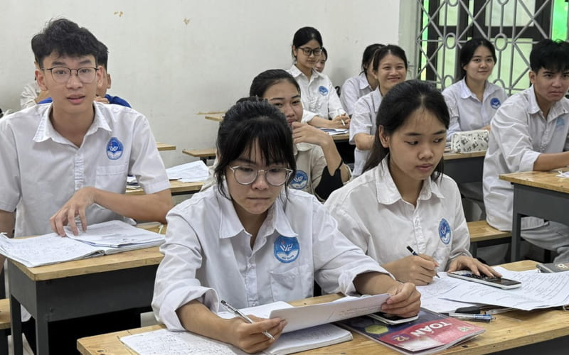 Đối tượng và điều kiện dự thi tốt nghiệp THPT 2026 Đối tượng và điều kiện dự thi tốt nghiệp THPT 2026