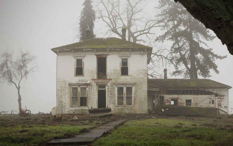 Không đến nơi nhiều âm khí Không đến nơi nhiều âm khí