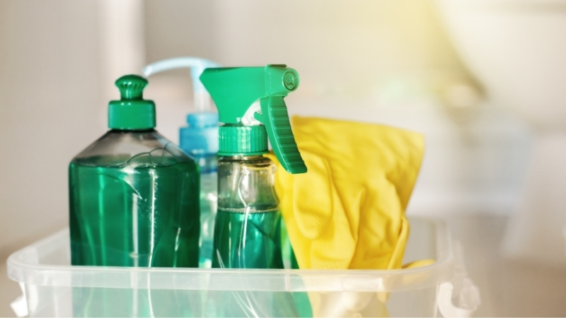 Nước rửa kính thông thường