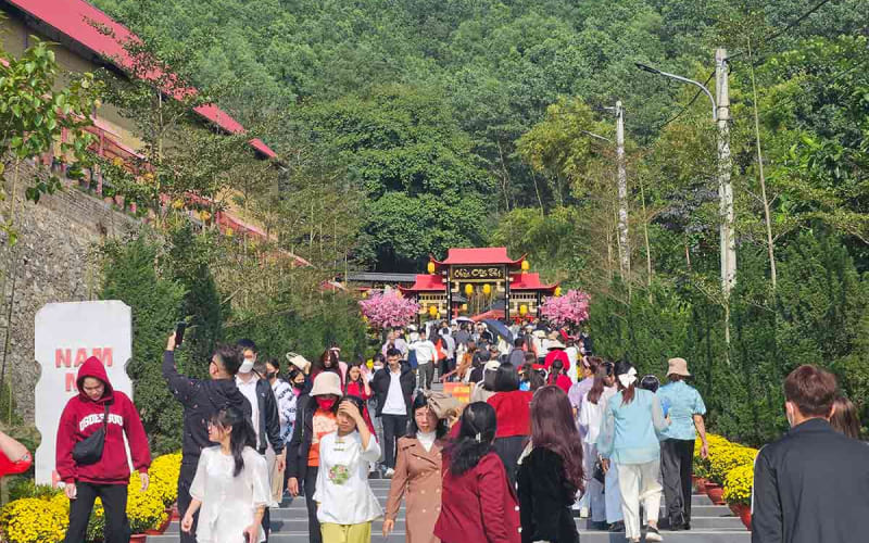 Thời điểm đi lễ chùa tốt nhất trong ngày