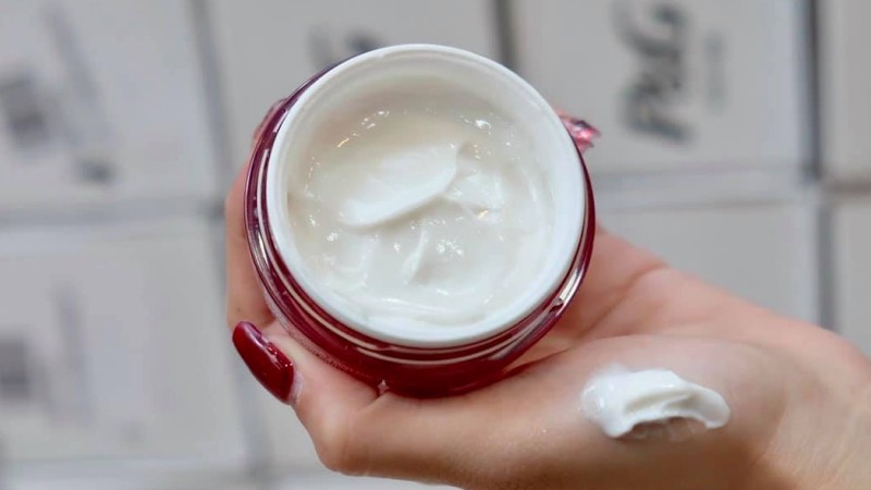 Cách tránh mua kem dưỡng da Olay kém chất lượng