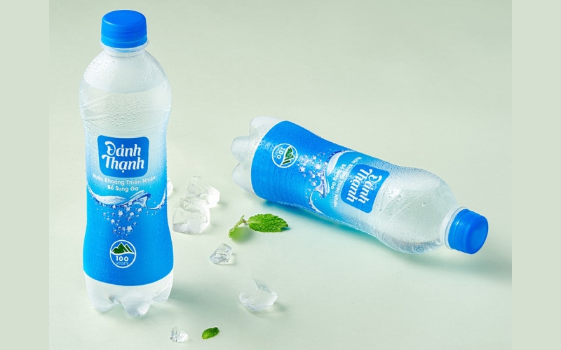 Bước 3: Trung hòa vết bẩn bằng Soda hoặc Rượu trắng Bước 3: Trung hòa vết bẩn bằng Soda hoặc Rượu trắng