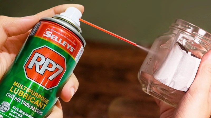 Dung dịch chống rỉ và bôi trơn RP7