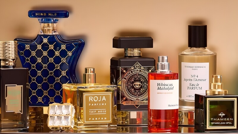 Ghim cài áo – Điểm nhấn nhỏ đầy tinh tế Ghim cài áo – Điểm nhấn nhỏ đầy tinh tế