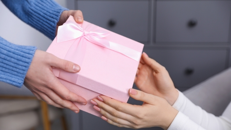 Bạn nên tặng những món quà có tính ứng dụng cao Bạn nên tặng những món quà có tính ứng dụng cao