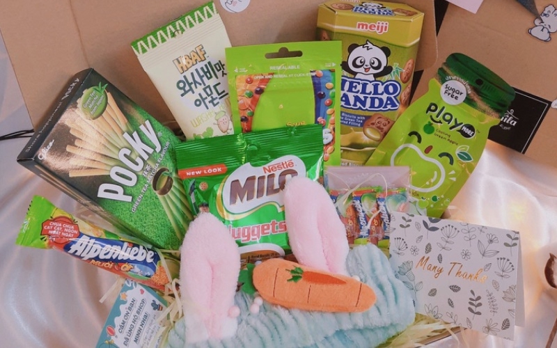 Đồ ăn vặt hoặc set quà ngọt Đồ ăn vặt hoặc set quà ngọt