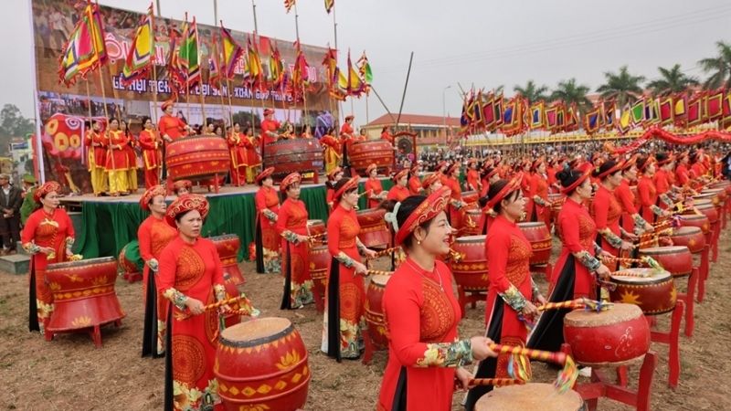 Lễ hội diễn ra từ mùng 5 đến mùng 7 tháng Giêng âm lịch hằng năm tại Hà Nam